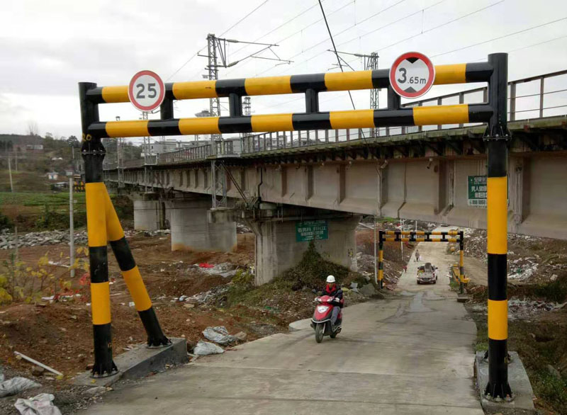 德阳液压限高架